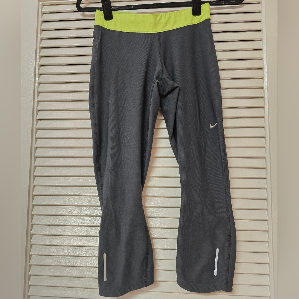Nike - Dri-Fit Just Do It Workoutt Athletic Activewear Crop Leggings